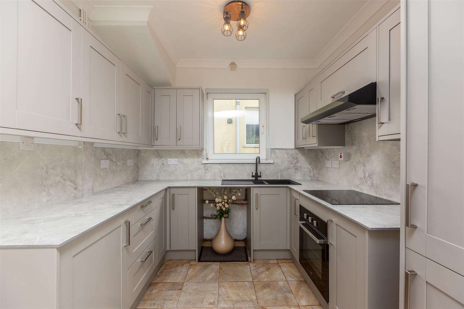 Cwmbach Road, Fforestfach, Swansea, SA5 5BN